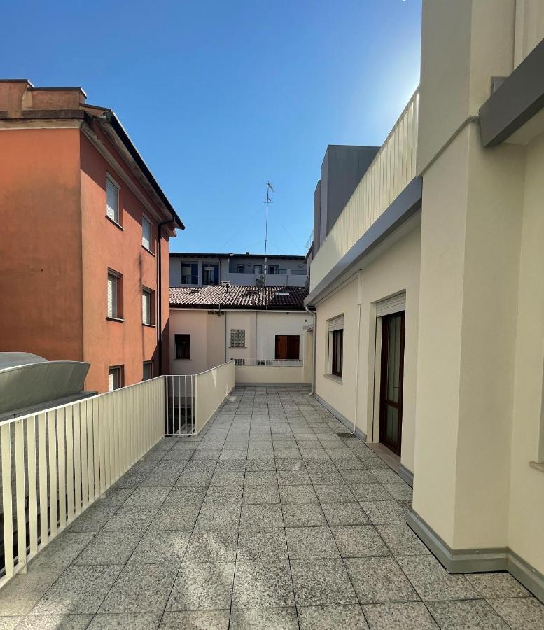 Appartamenti La Conchiglia Каорле Экстерьер фото